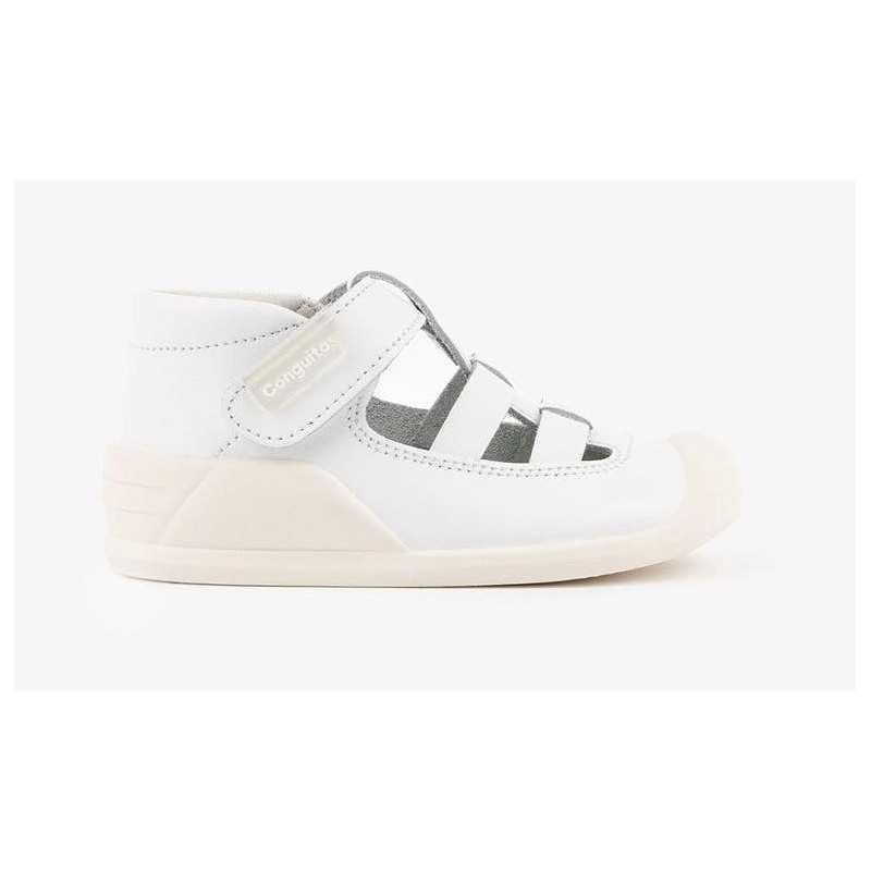 Baby'S White First Steps Sandals